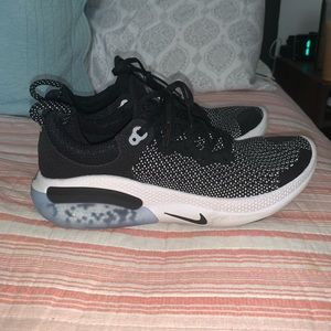 Nike joyride run